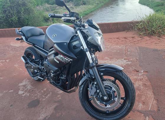 YAMAHA XJ6 N ABS 